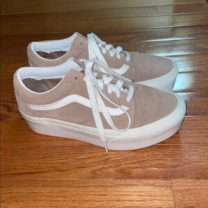 Vans platform sneaker